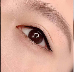 美瞳眉型